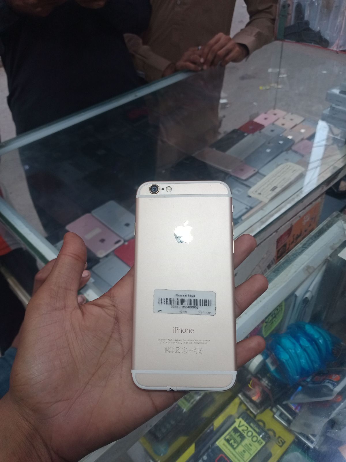 iPhone 6s · 64GB - photo 1