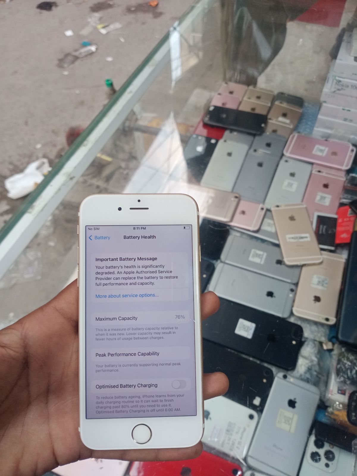 iPhone 6s · 64GB - photo 2
