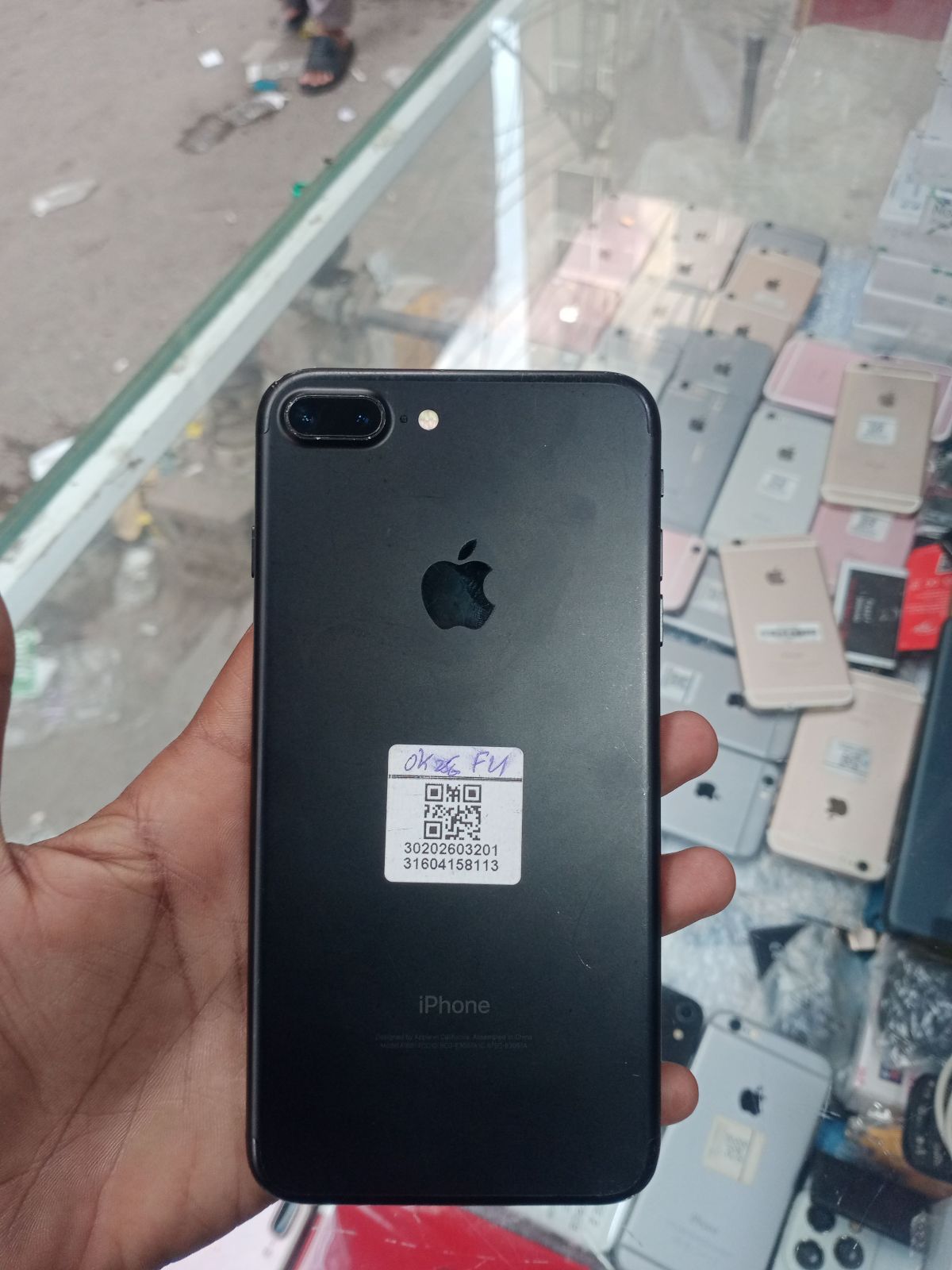 iPhone 7 Plus · 256GB - photo 1