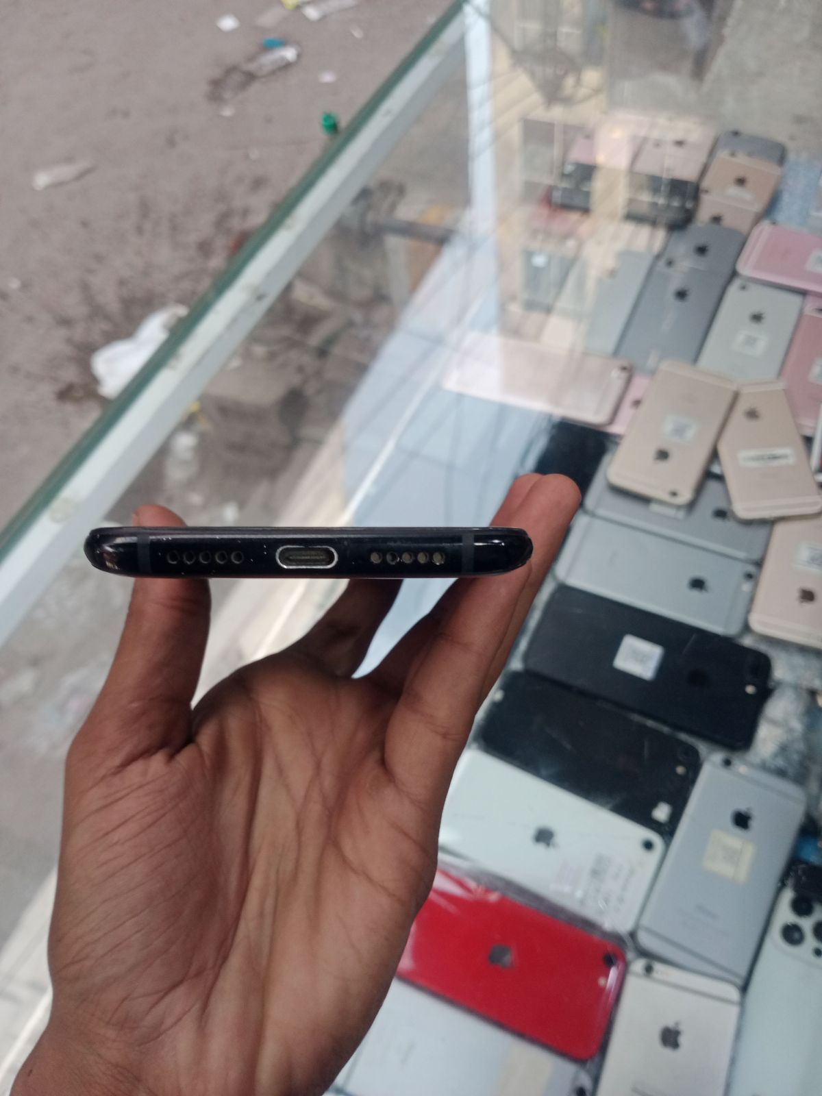 OnePlus 6T · 6GB / 128GB - photo 3