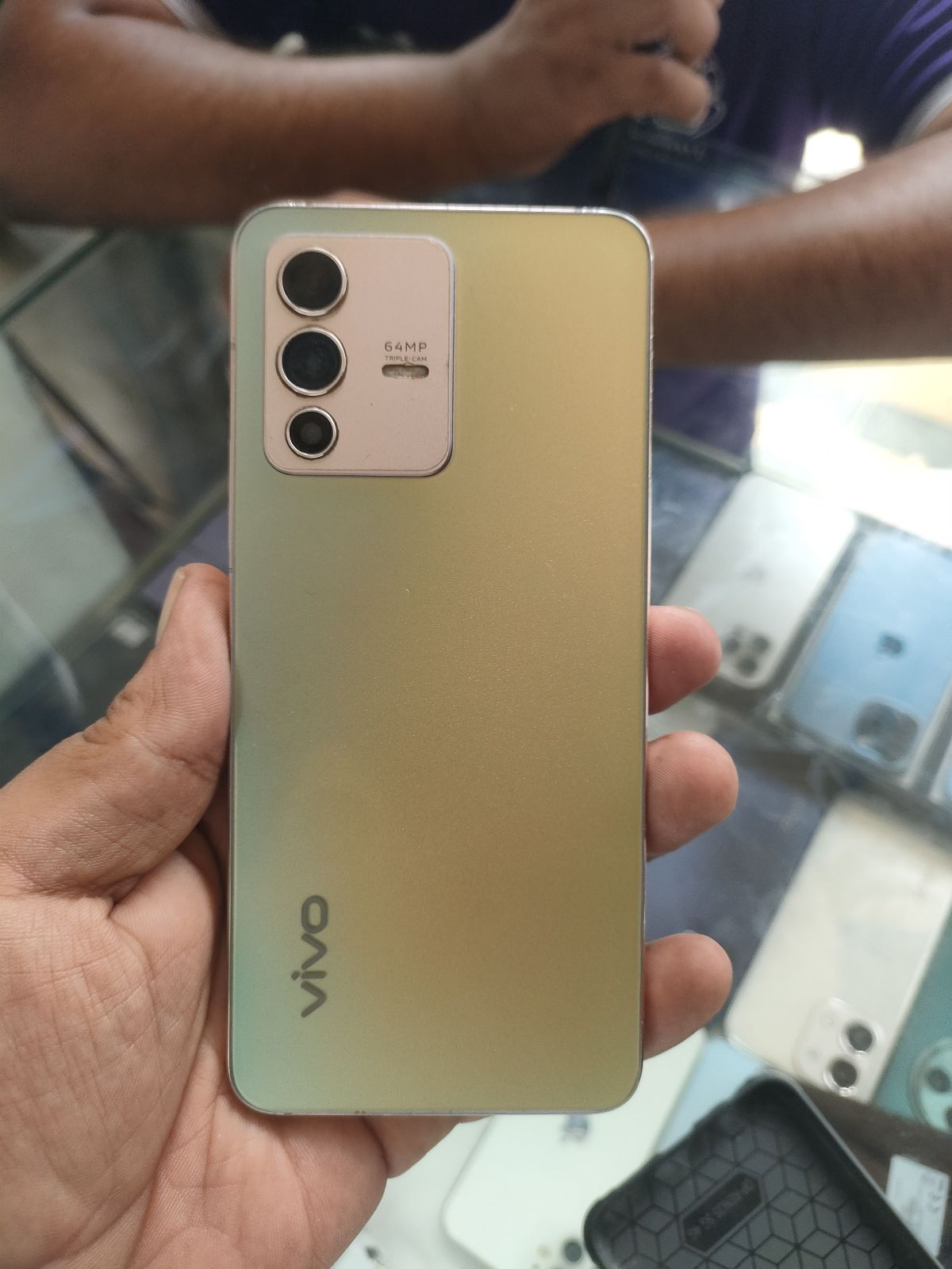 Vivo V23 · 12GB / 256GB - photo 1