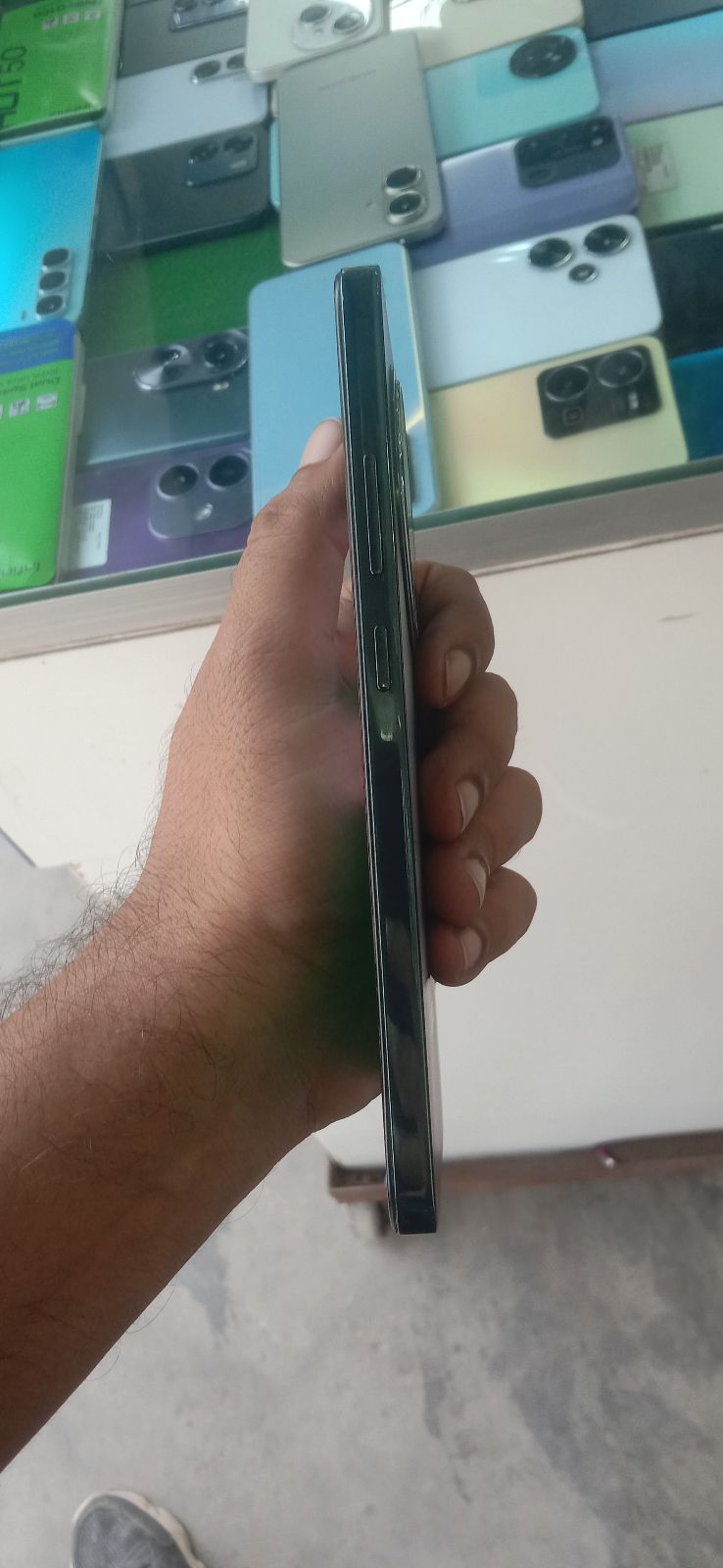 Oppo Reno 12 F 4G · 8GB / 256GB - photo 4