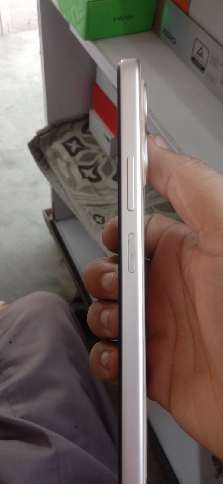 Infinix Smart 10 · 4GB / 64GB - photo 3