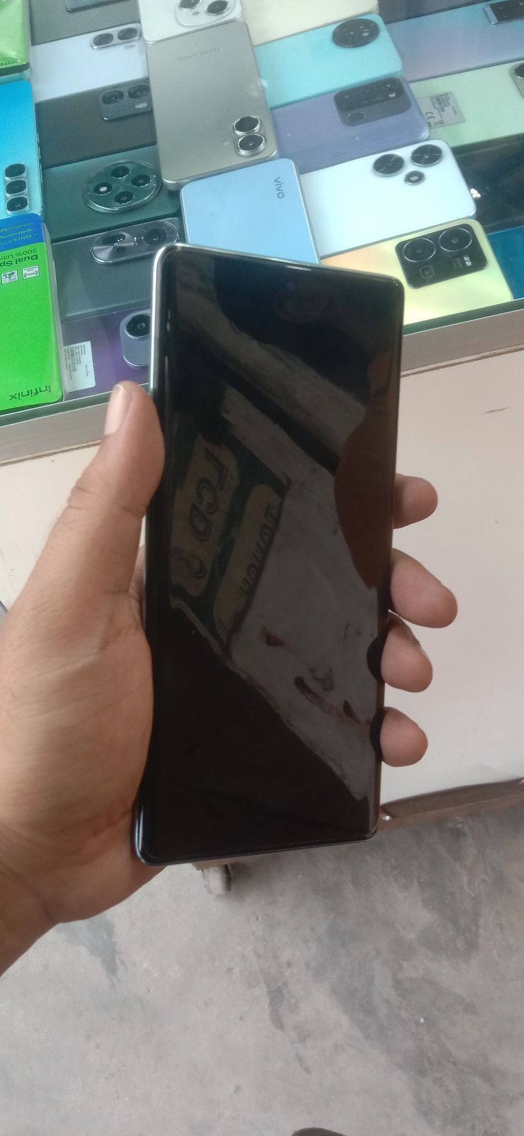 Infinix Zero 40 · 8GB / 256GB - photo 2