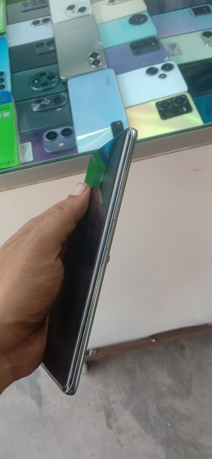Infinix Zero 40 · 8GB / 256GB - photo 3