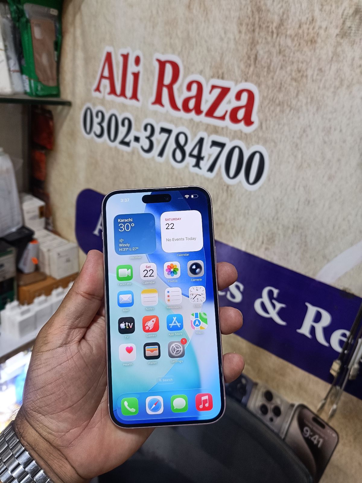 iPhone 15 Plus · 128GB - photo 2