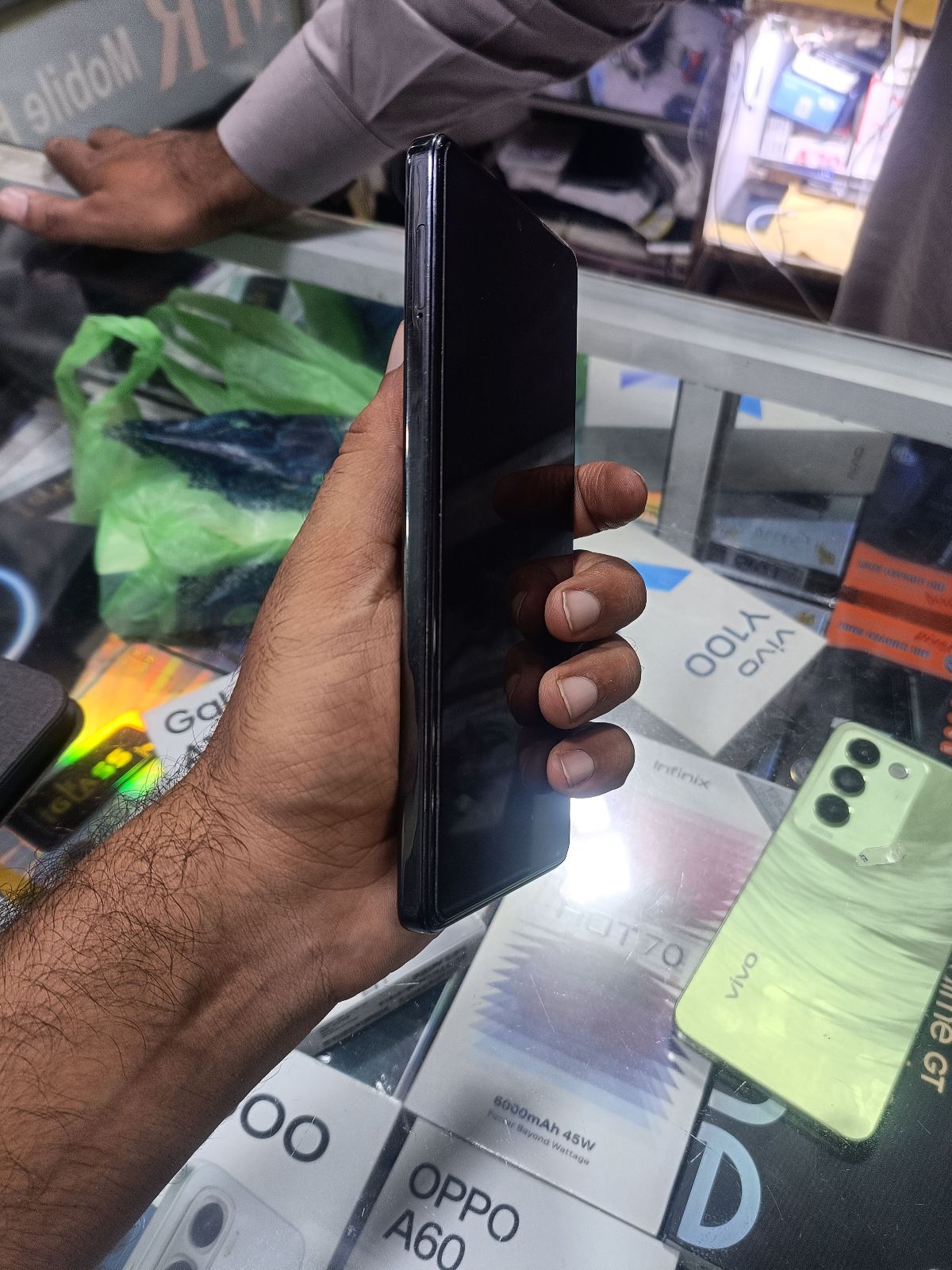 Tecno Camon 30 · 12GB / 256GB - photo 3