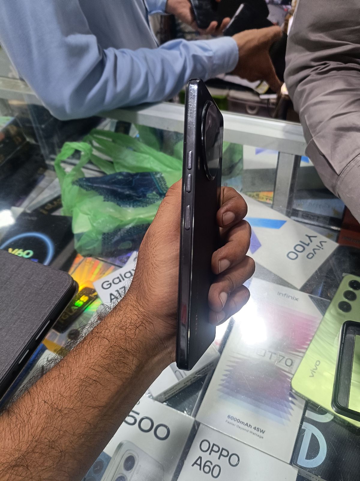 Tecno Camon 30 · 12GB / 256GB - photo 4