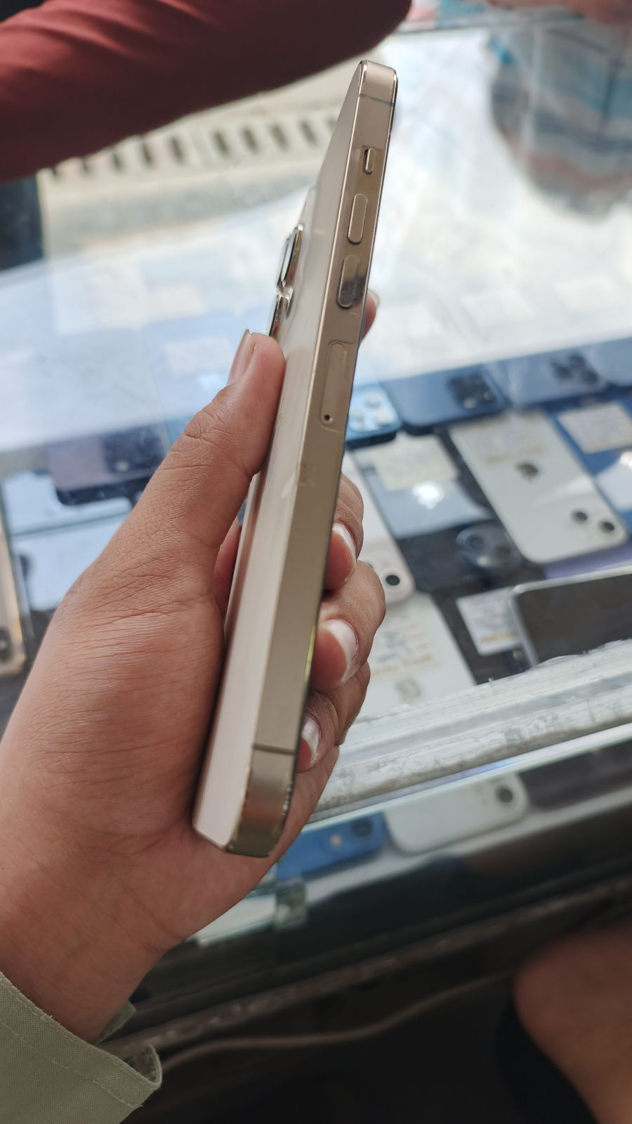 iPhone 13 Pro Max · 256GB - photo 4