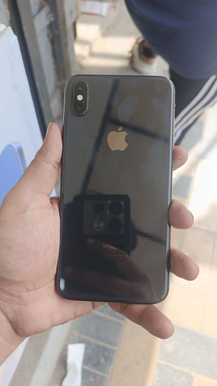 iPhone XS Max · 256GB - photo 1