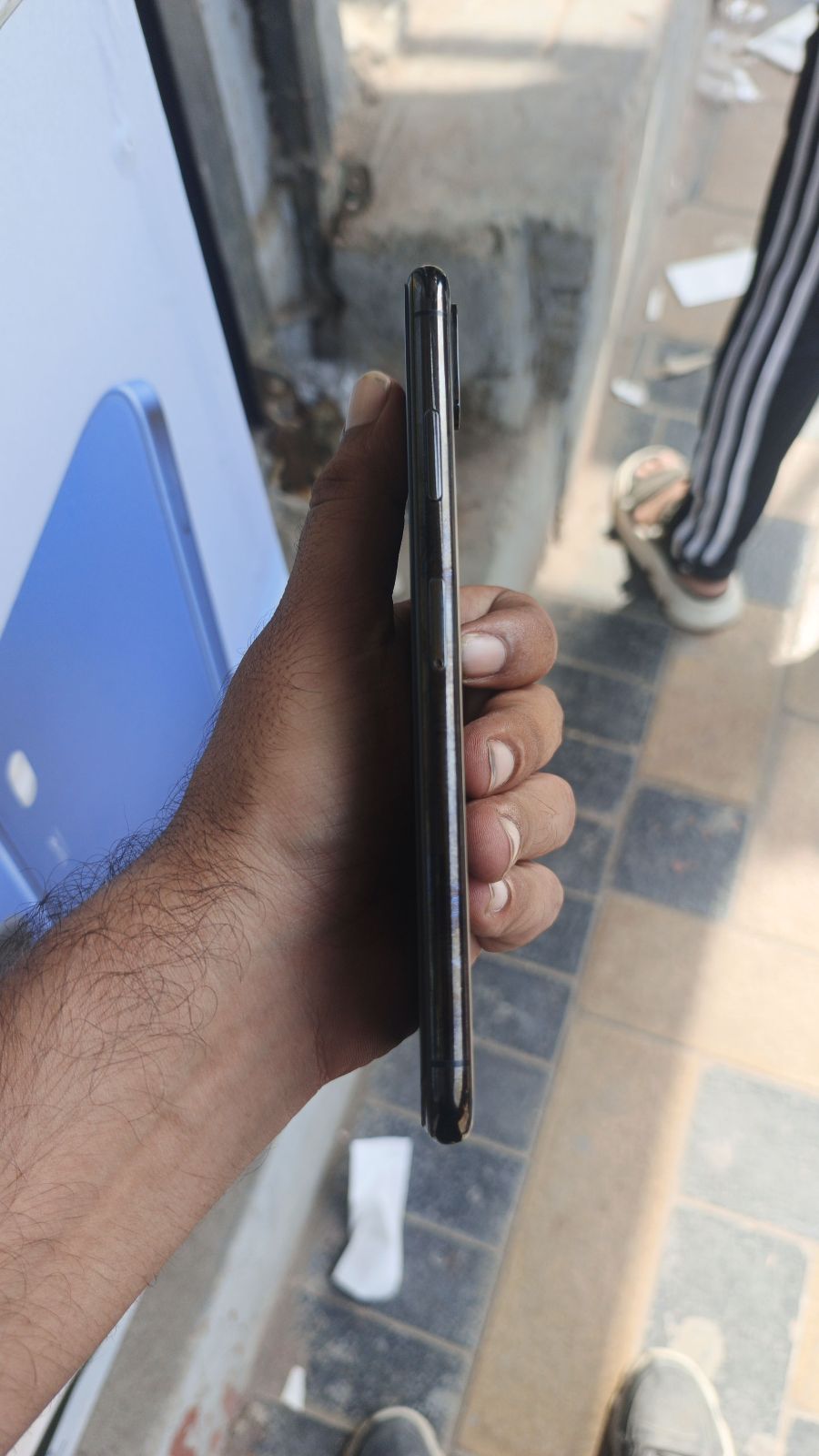 iPhone XS Max · 256GB - photo 4