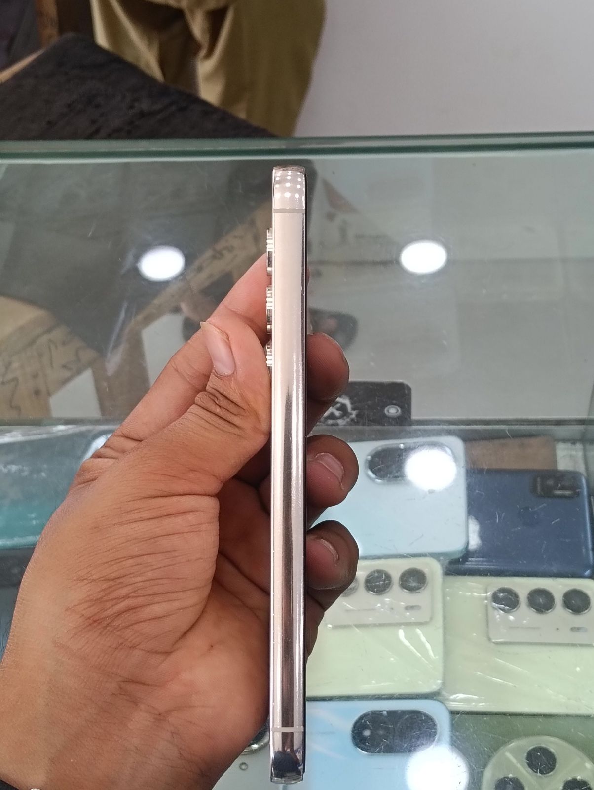 Galaxy S23 · 8GB / 128GB - photo 5