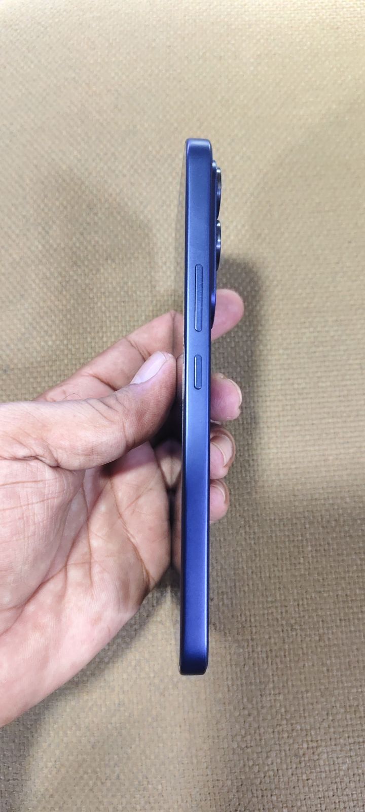 Vivo V70 FE · 8GB / 256GB - photo 3