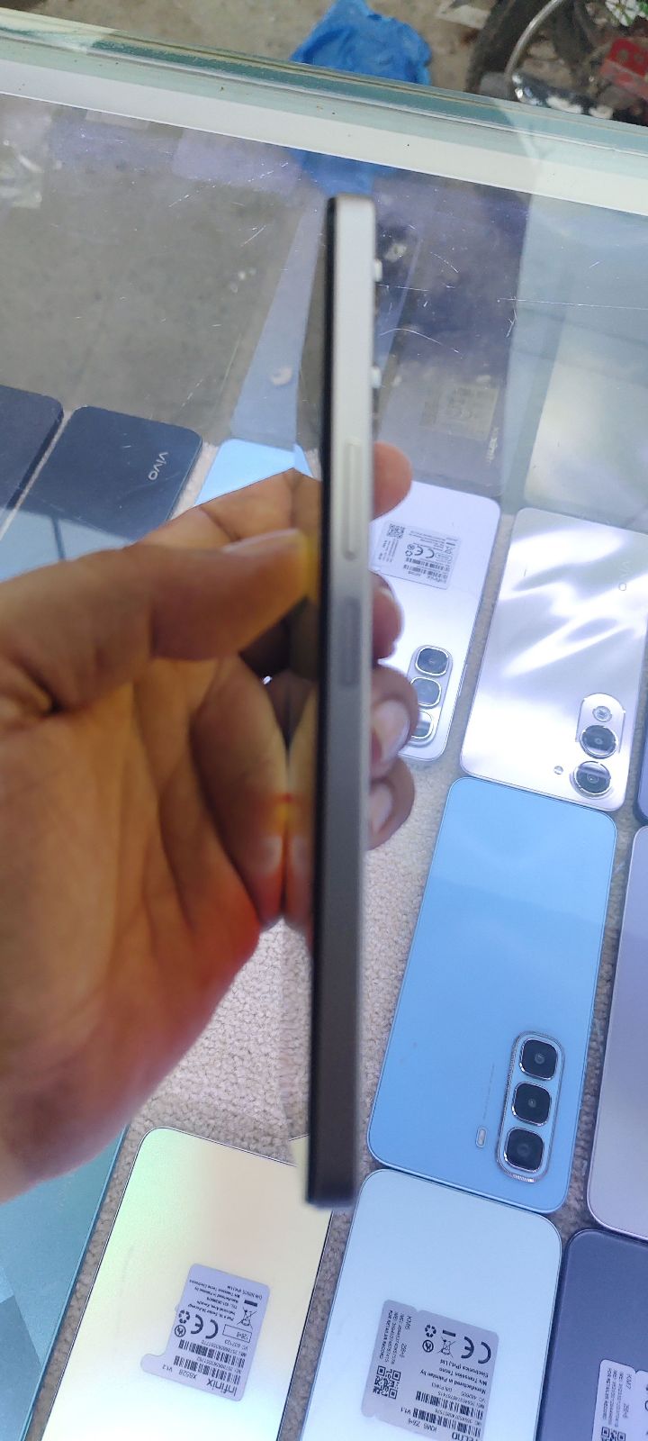 Vivo Y04 · 4GB / 128GB - photo 3