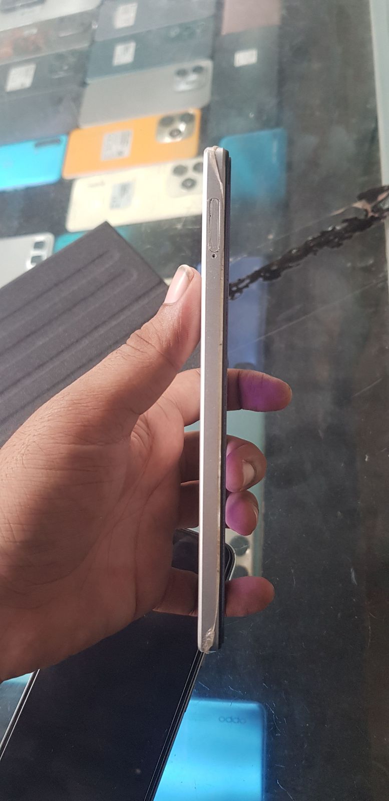 Oppo A3 · 6GB / 256GB - photo 3