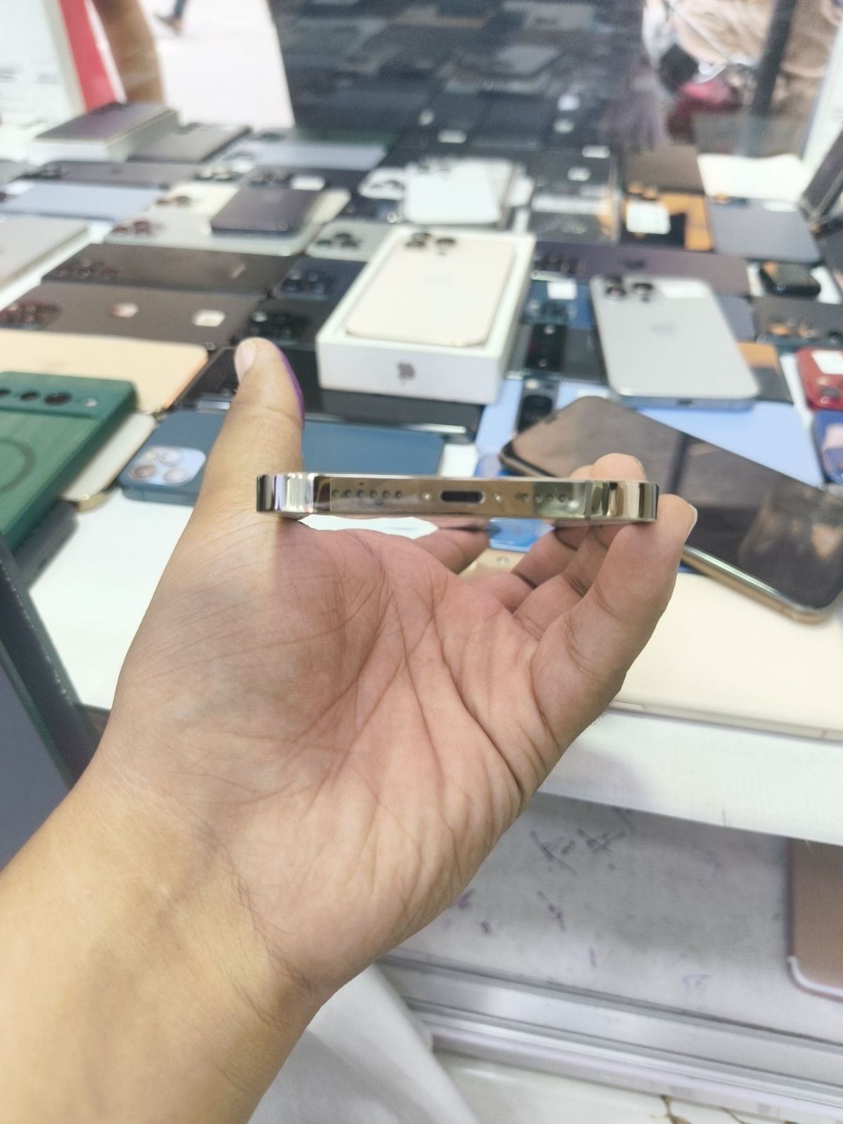 iPhone 12 Pro Max · 256GB - photo 4