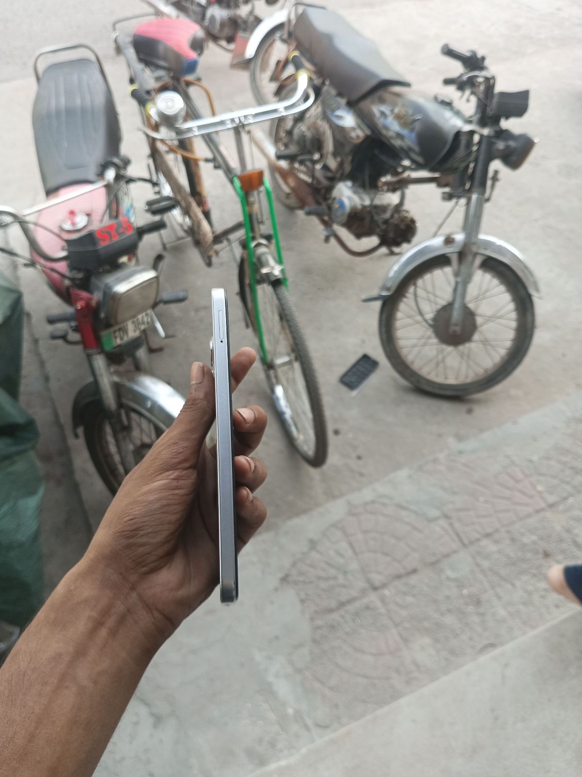 Tecno Spark Go 2 · 4GB / 64GB - photo 3