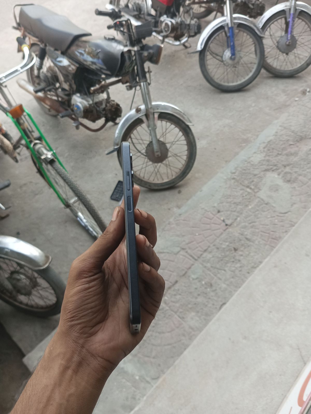 Realme C51 · 4GB / 128GB - photo 4