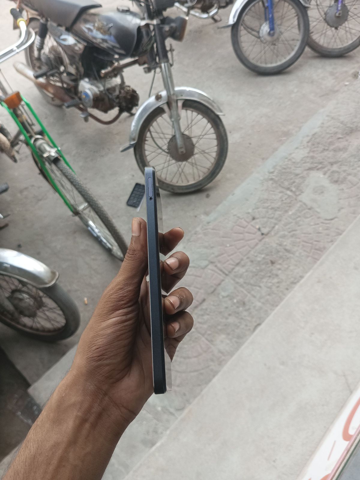 Realme C51 · 4GB / 128GB - photo 5