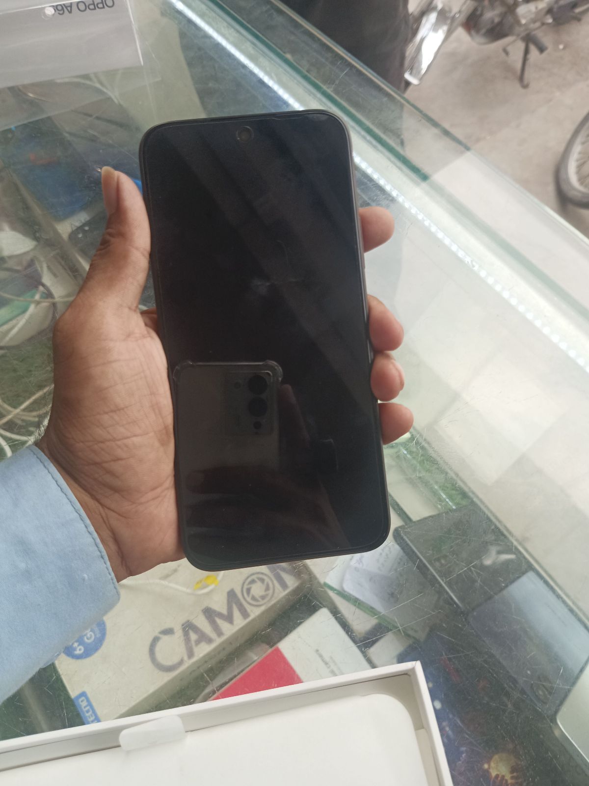 Oppo A6s · 8GB / 256GB - photo 3