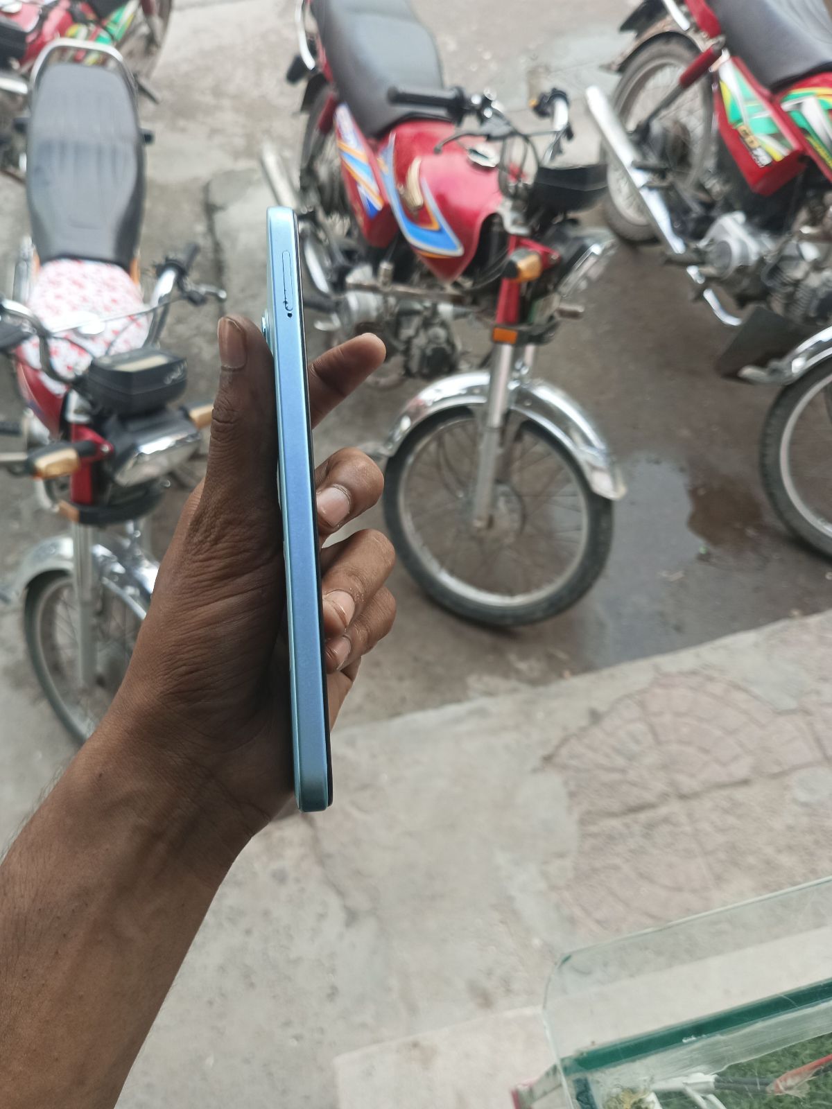 Tecno Spark Go 2 · 4GB / 64GB - photo 3