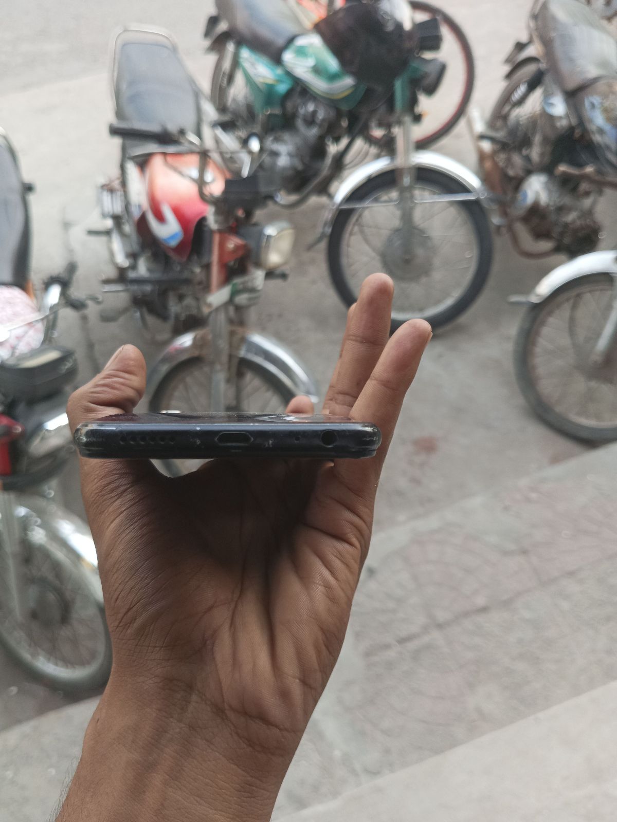 Vivo Y11 · 3GB / 32GB - photo 3