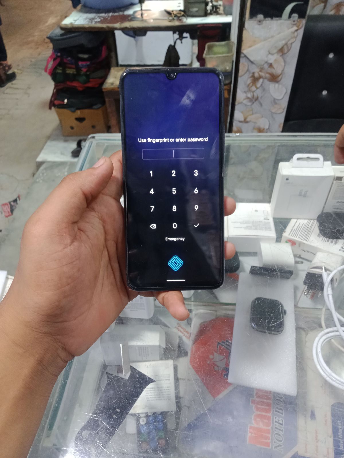 Vivo V21e · 8GB / 128GB - photo 2