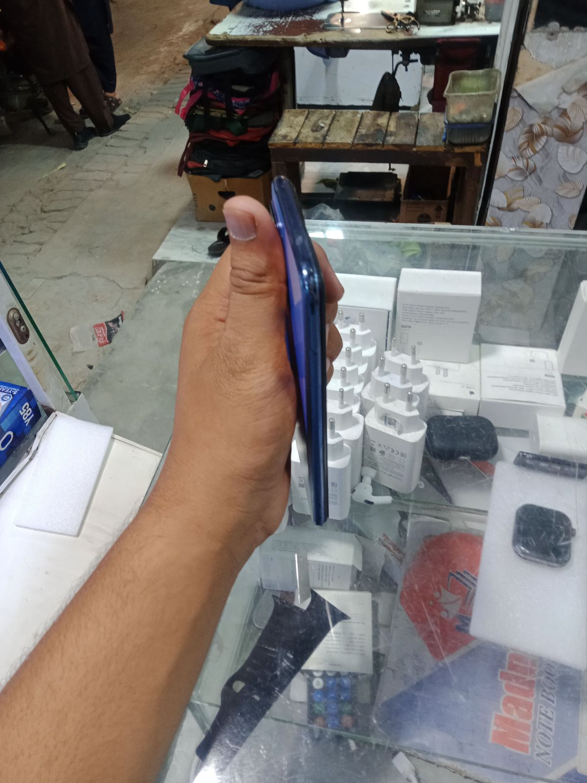 Vivo V21e · 8GB / 128GB - photo 4