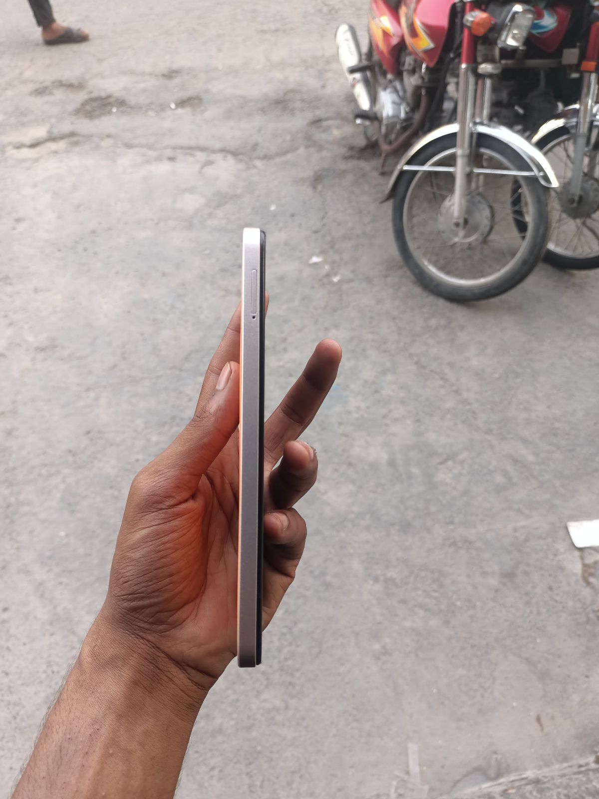 Infinix Hot 30i · 4GB / 128GB - photo 3