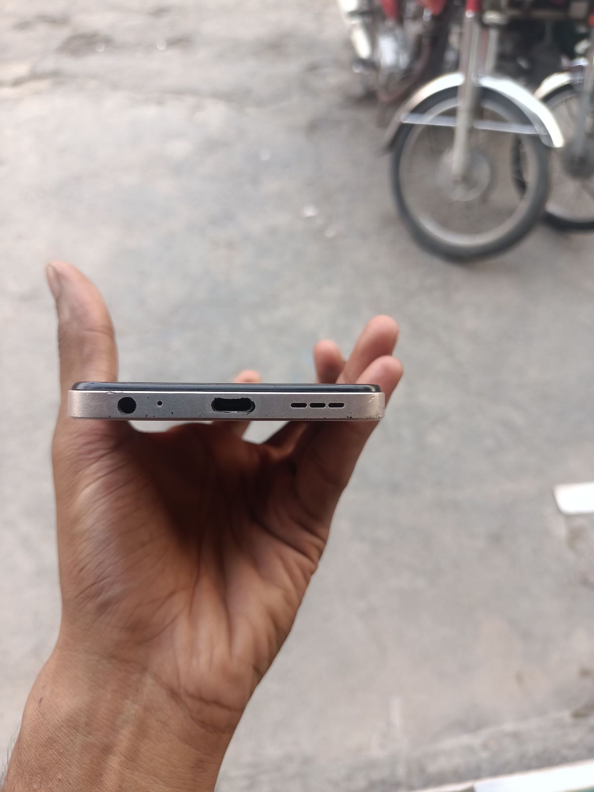 Infinix Hot 30i · 4GB / 128GB - photo 4