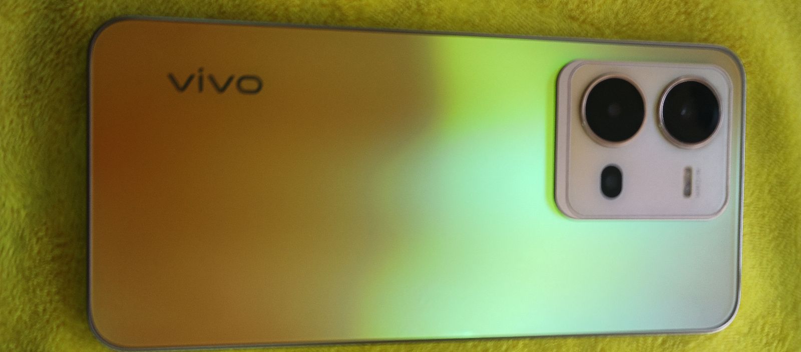 Vivo V25e · 8GB / 128GB - photo 2