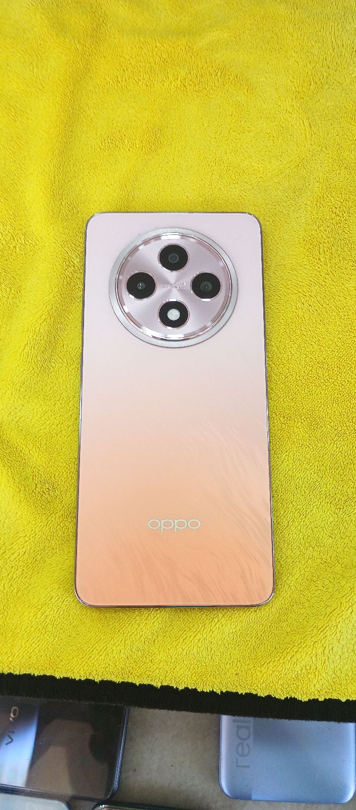 Oppo Reno 12 F 5G · 12GB / 256GB - photo 1