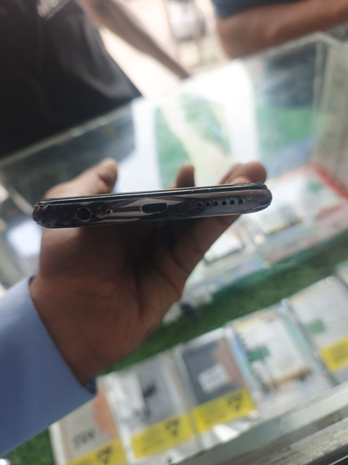 Infinix Hot 10 · 4GB / 64GB - photo 3