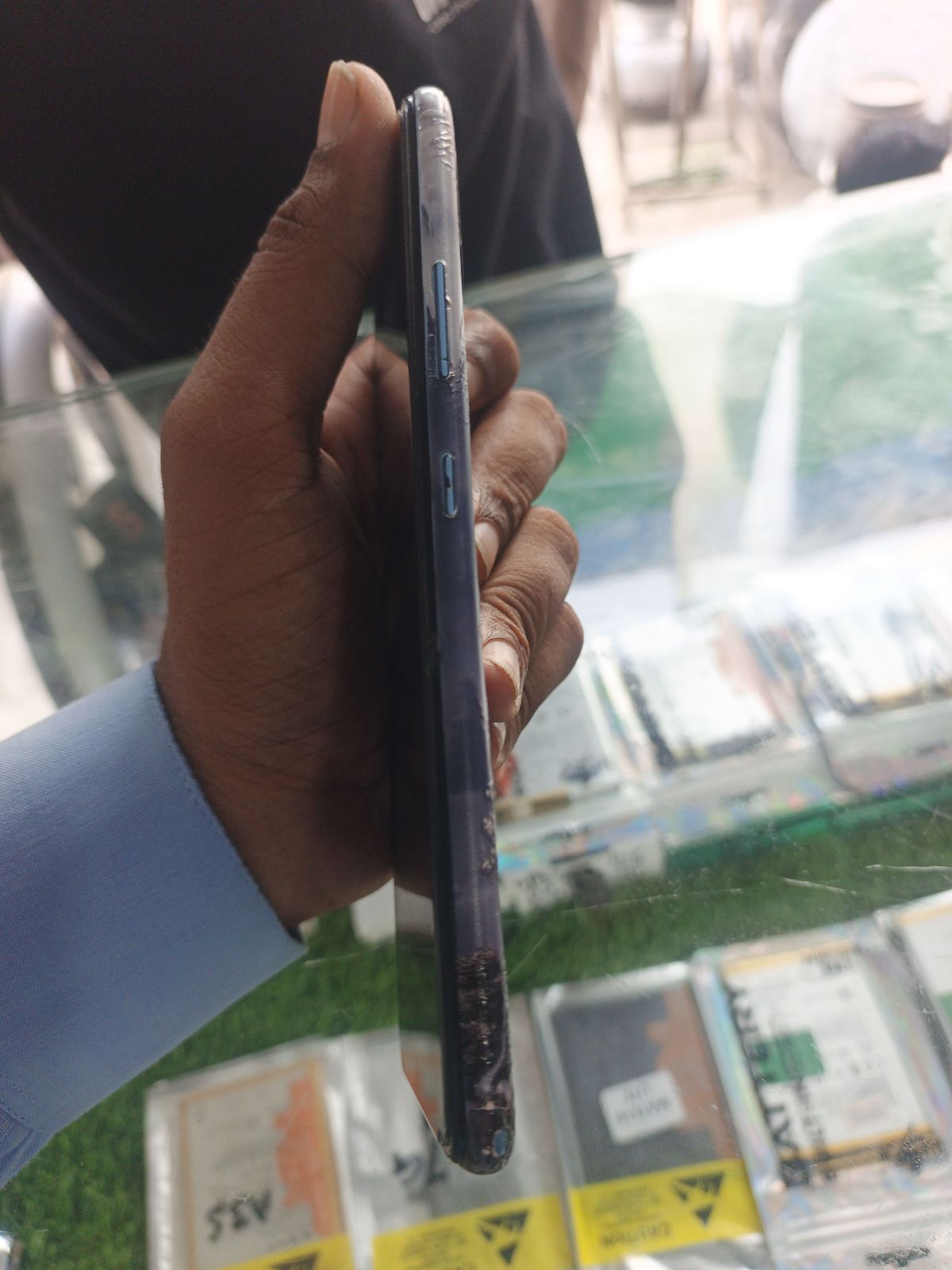 Infinix Hot 10 · 4GB / 64GB - photo 4