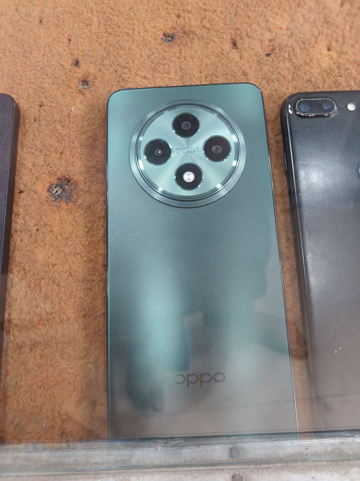 Oppo Reno 12 5G · 8GB / 256GB - photo 2