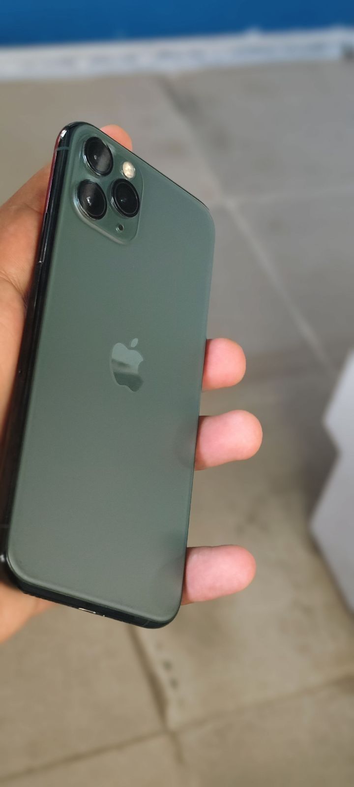 iPhone 11 Pro · 64GB - photo 5