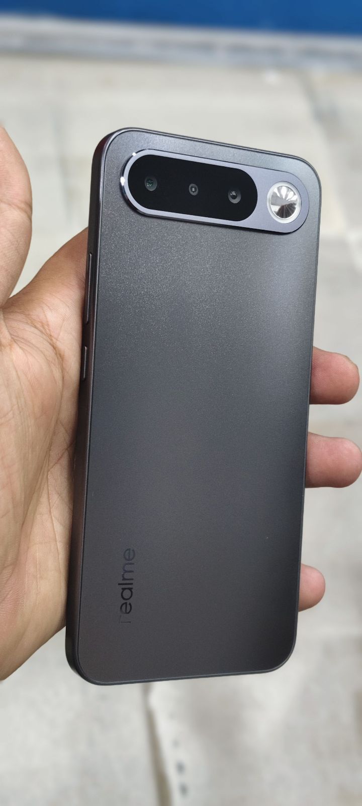 Realme 16 5G · 8GB / 256GB - photo 1