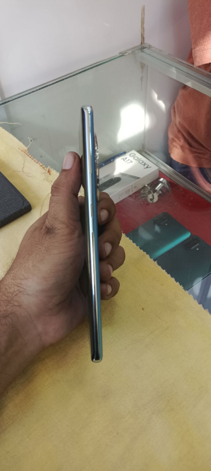 Infinix Zero 40 · 8GB / 256GB - photo 4