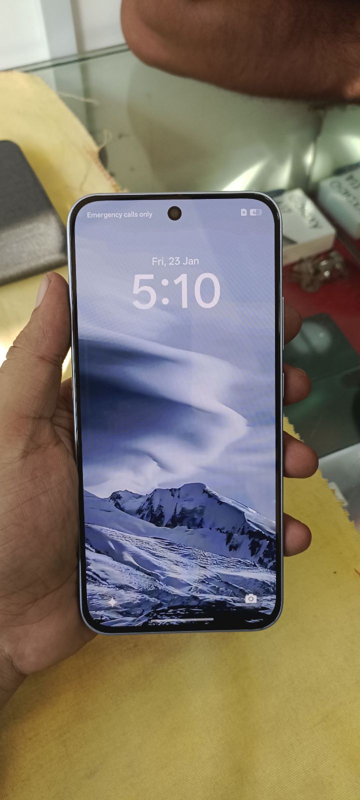 Oppo Reno 15 F 5G · 8GB / 256GB - photo 2