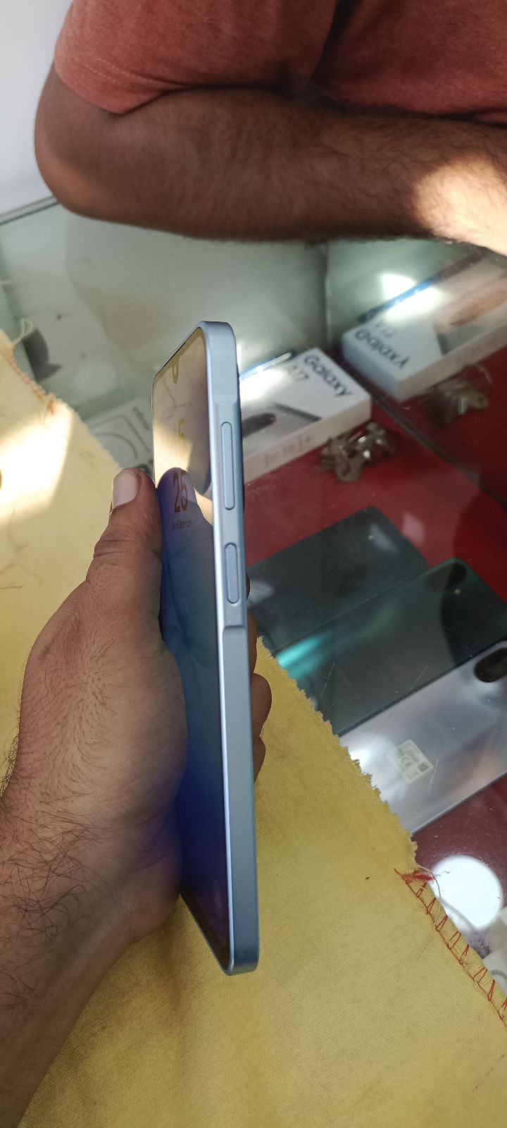 Galaxy A17 · 8GB / 256GB - photo 4