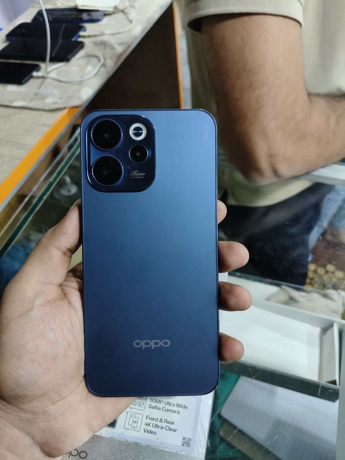 Oppo Reno 15 F 5G · 8GB / 256GB - photo 2