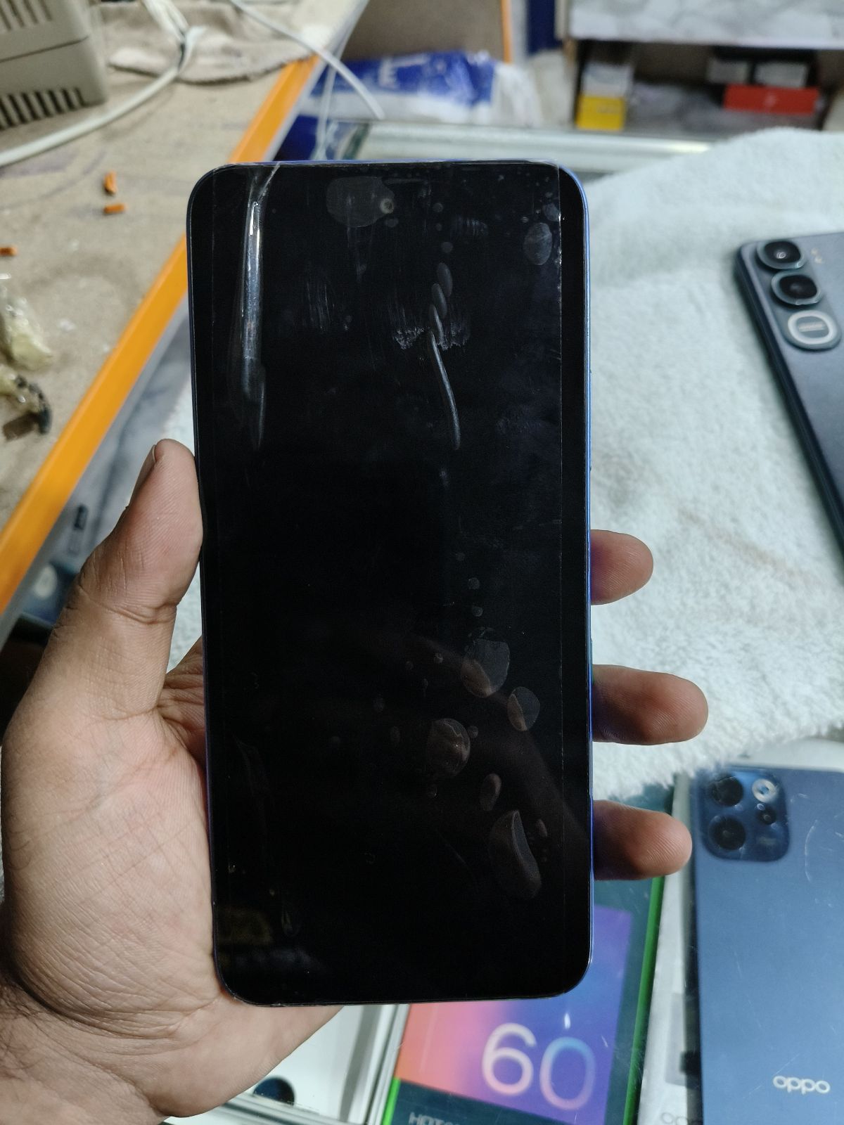 Infinix Hot 60i · 6GB / 128GB - photo 2