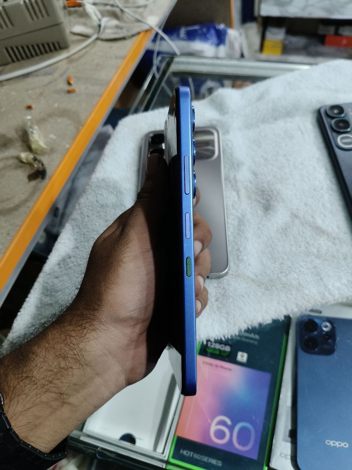 Infinix Hot 60i · 6GB / 128GB - photo 4