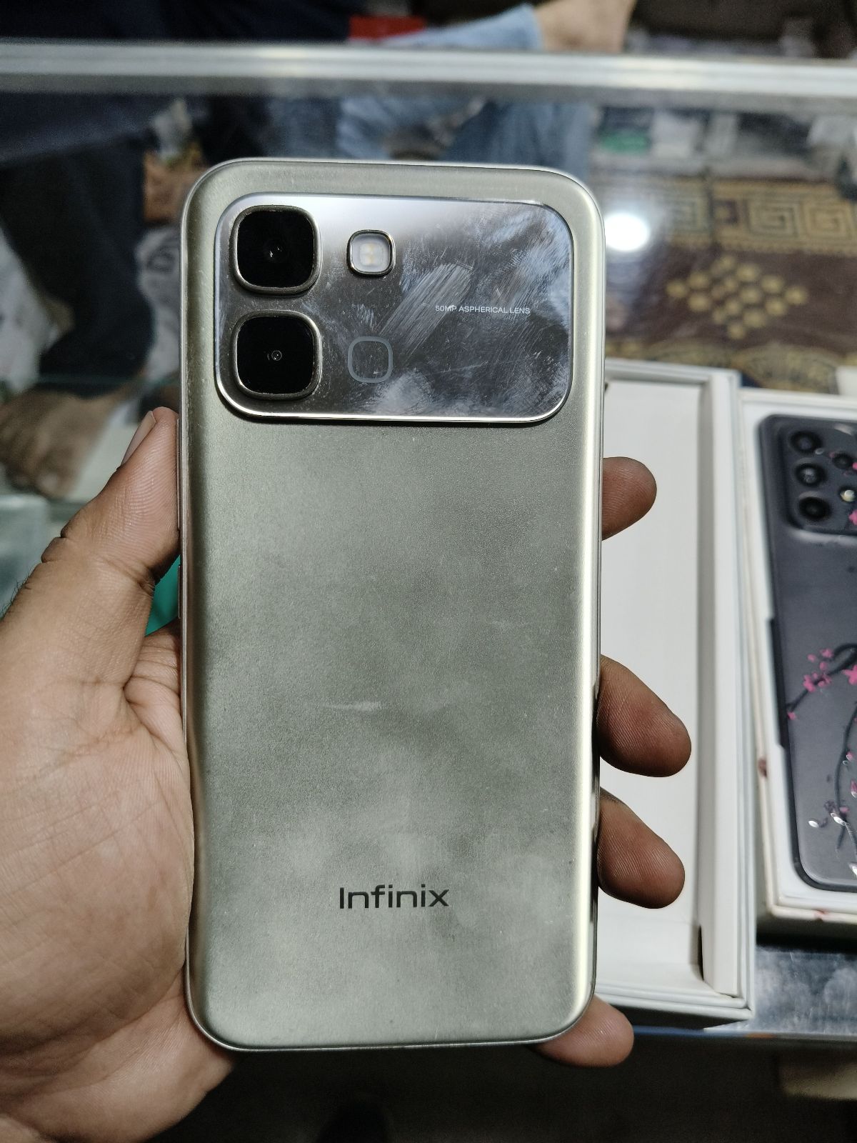 Infinix Note Edge · 8GB / 256GB - photo 1