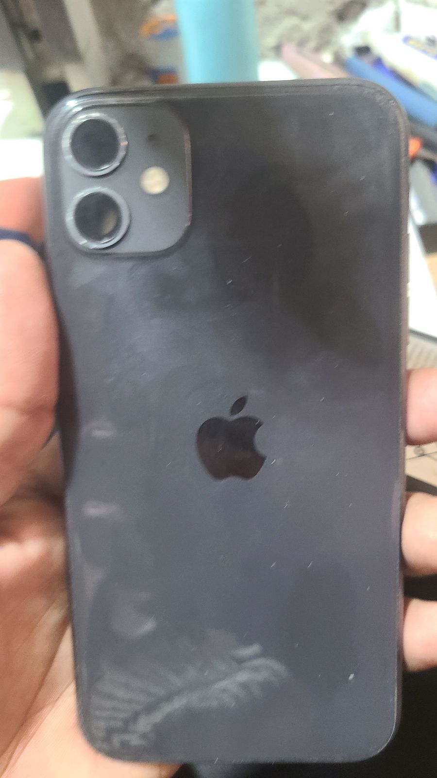 iPhone 11 · 64GB - photo 1
