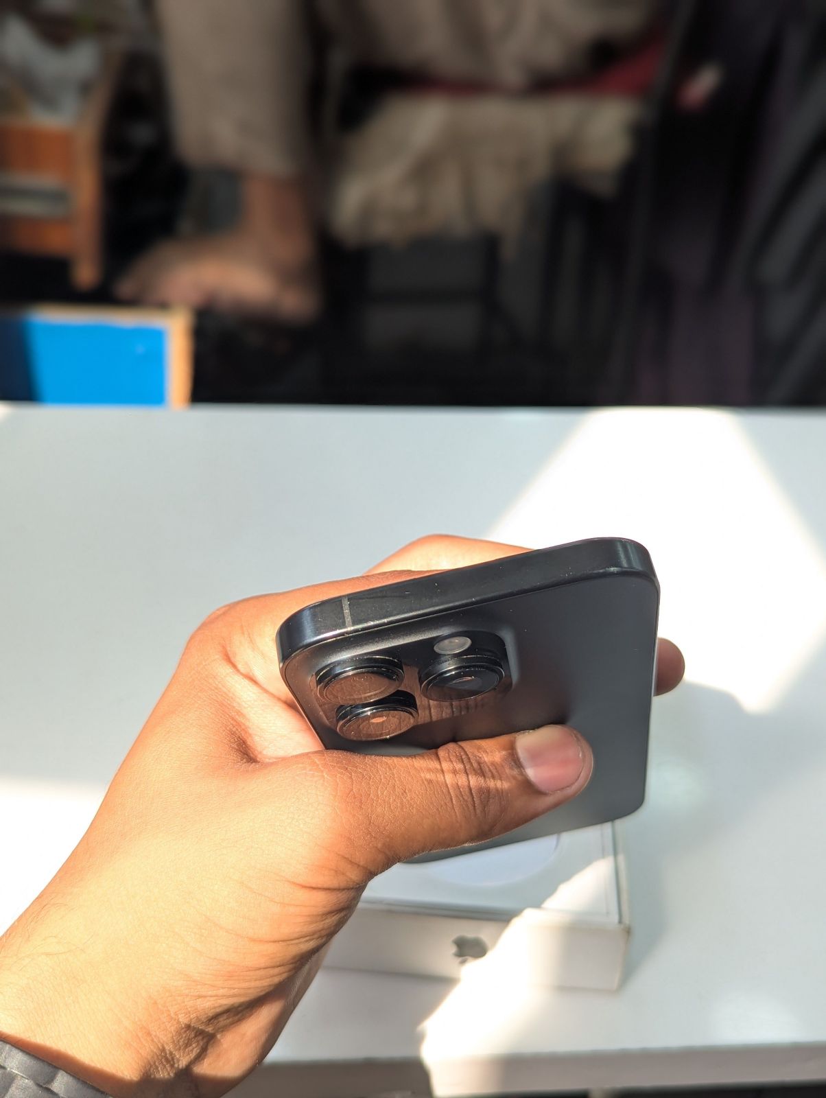 iPhone 16 Pro · 1TB - photo 5