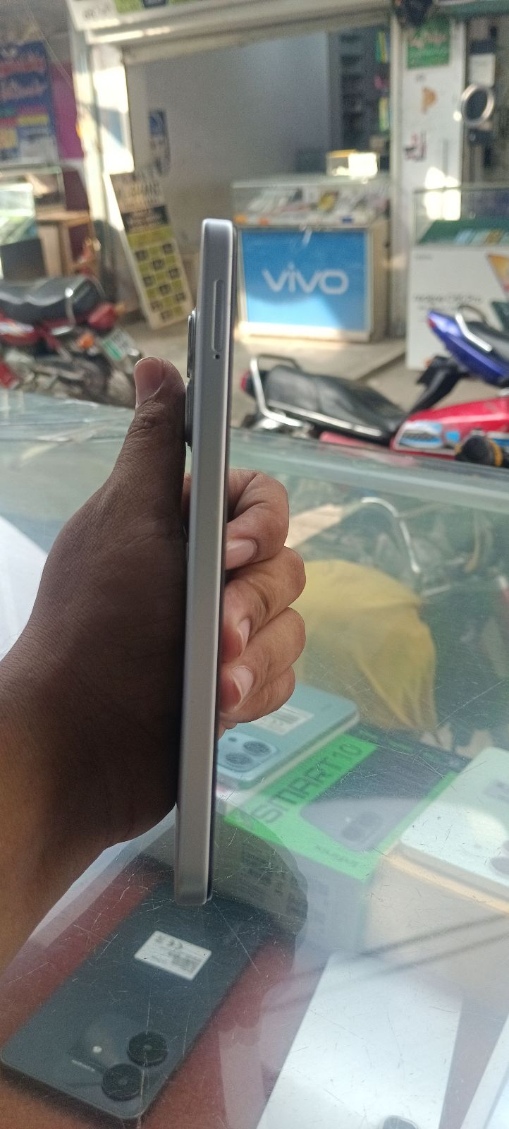 Infinix Smart 10 · 4GB / 64GB - photo 2