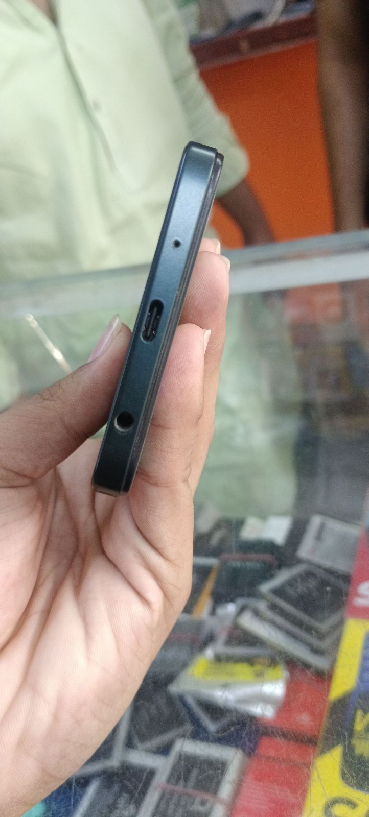 Vivo Y04 · 4GB / 128GB - photo 3