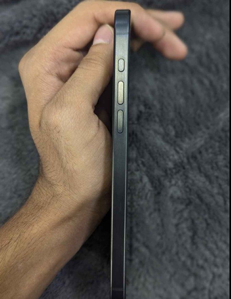 iPhone 15 Pro Max · 256GB - photo 5