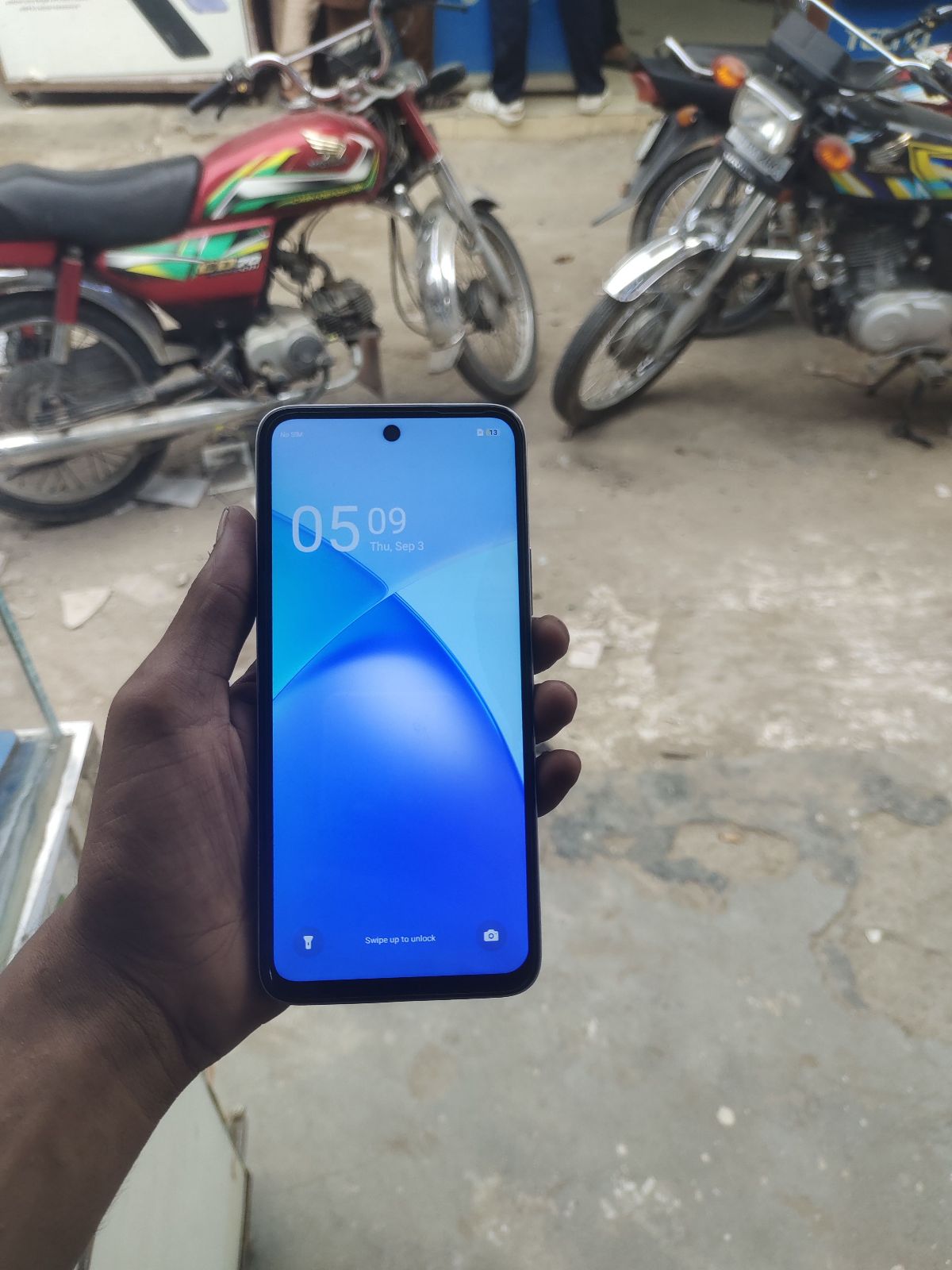 Infinix Smart 10 · 4GB / 64GB - photo 2